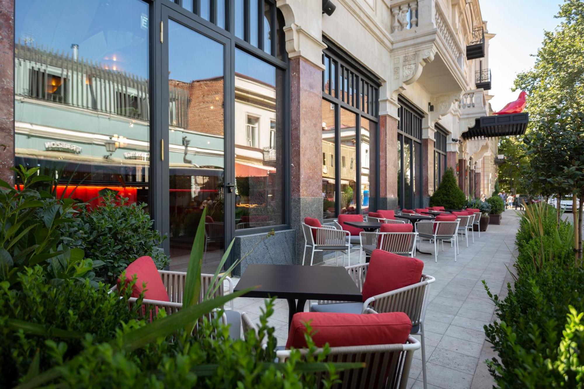 Hotel Radisson Red Tbilisi Zewnętrze zdjęcie