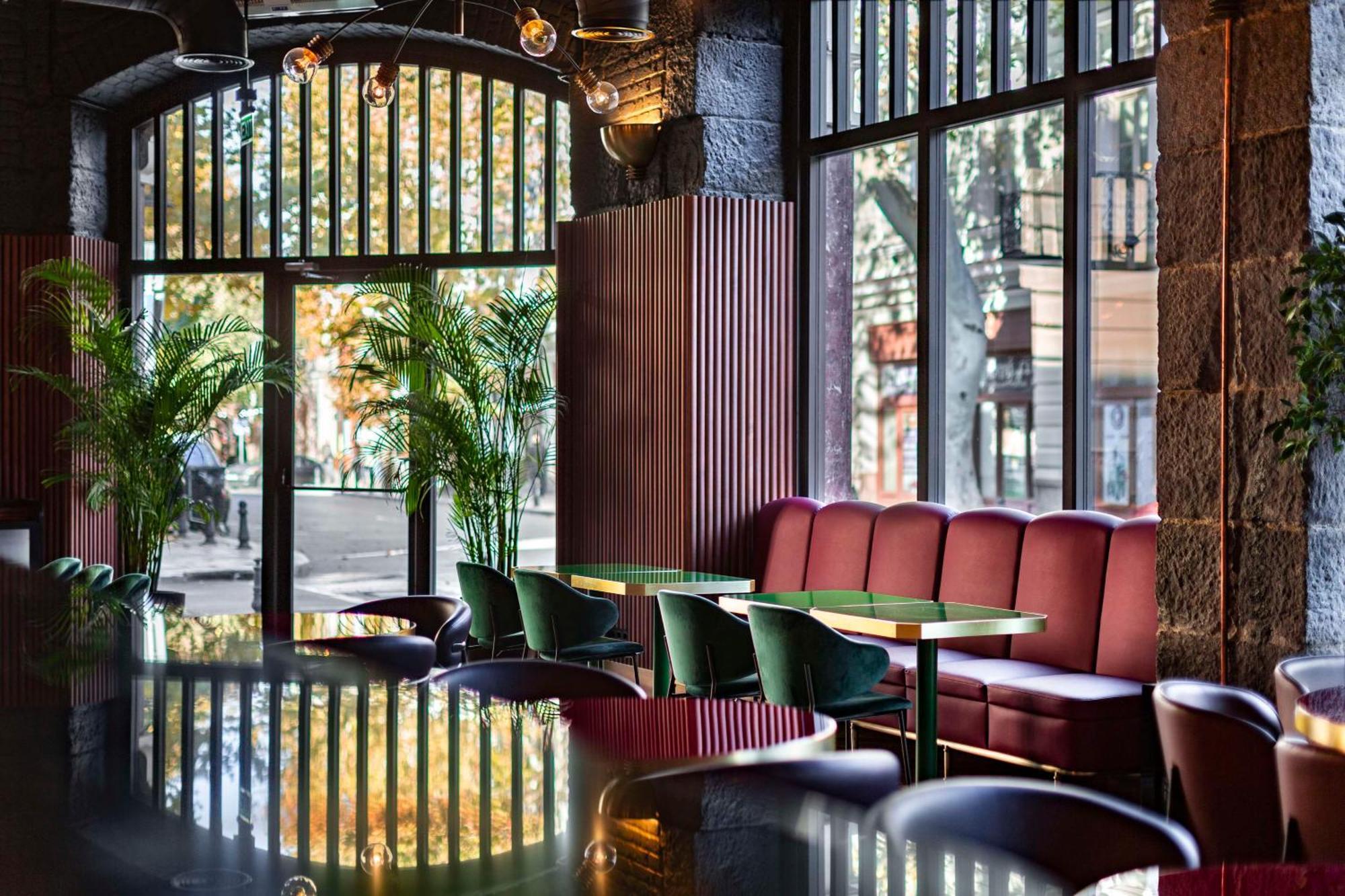 Hotel Radisson Red Tbilisi Zewnętrze zdjęcie