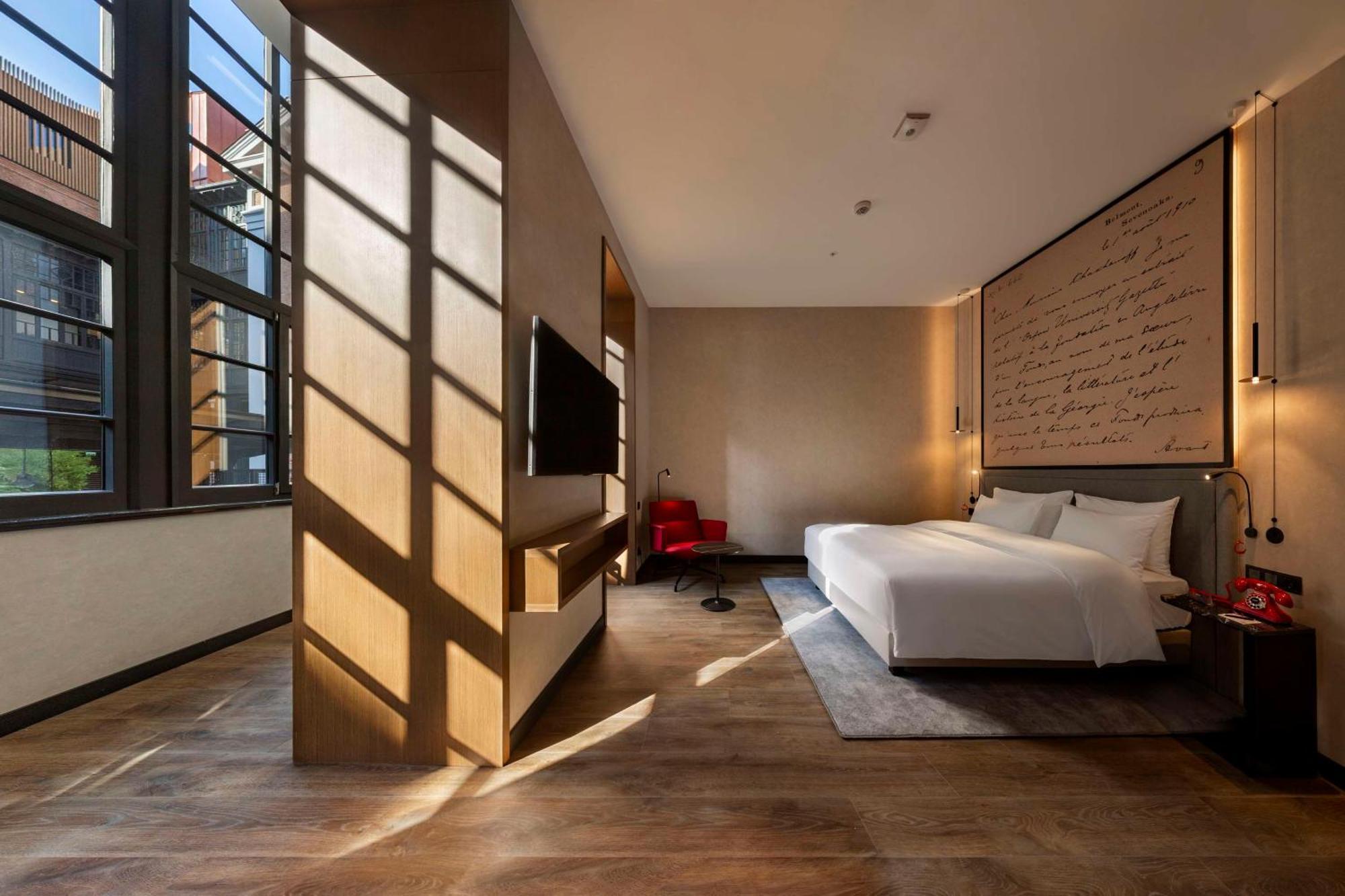 Hotel Radisson Red Tbilisi Zewnętrze zdjęcie